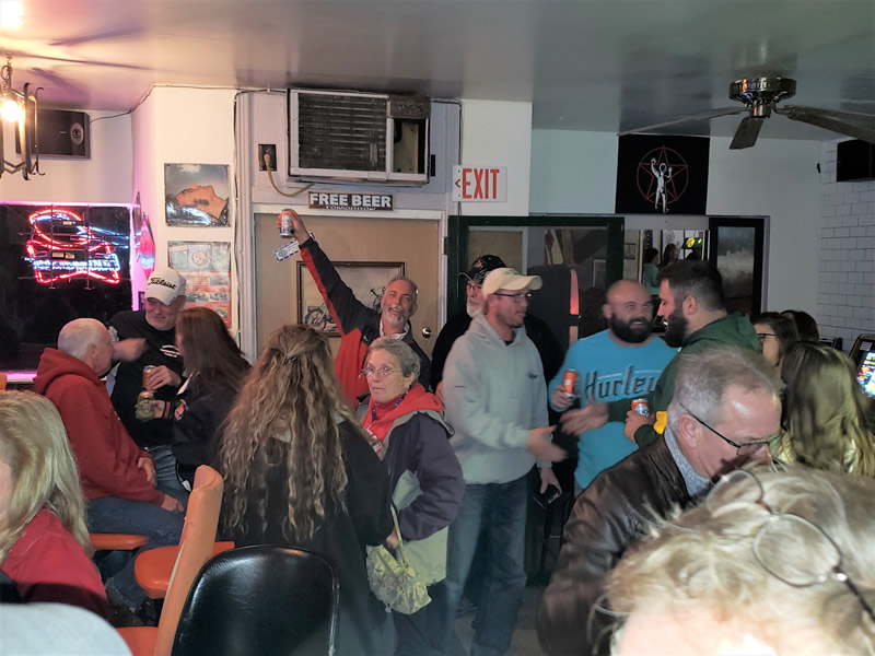 /pictures/Bus Crawl - 11-16-19/20191116_182449.jpg